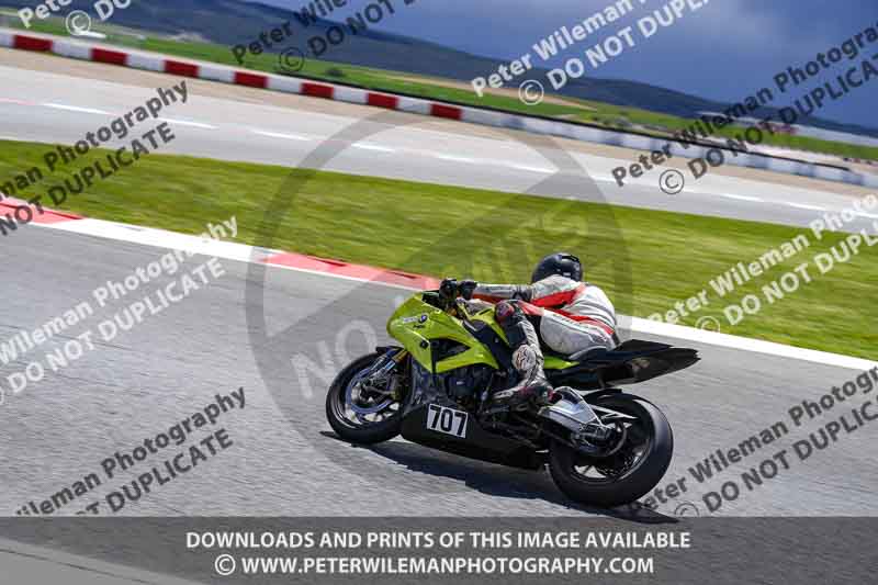 cadwell no limits trackday;cadwell park;cadwell park photographs;cadwell trackday photographs;enduro digital images;event digital images;eventdigitalimages;navarra;no limits trackdays;peter wileman photography;racing digital images;trackday digital images;trackday photos